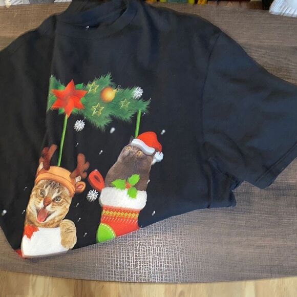 Cats in Christmas stockings trio t shirt size XL - Picture 4 of 5